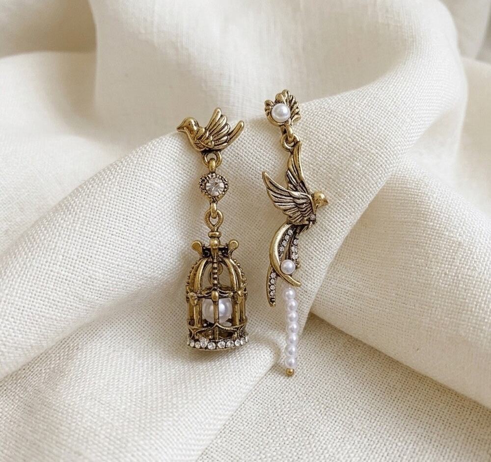 Museum Bird Birdcage Mismatch Earrings Antique Leaf Pearl CZ VTG Palace Gold Y2K